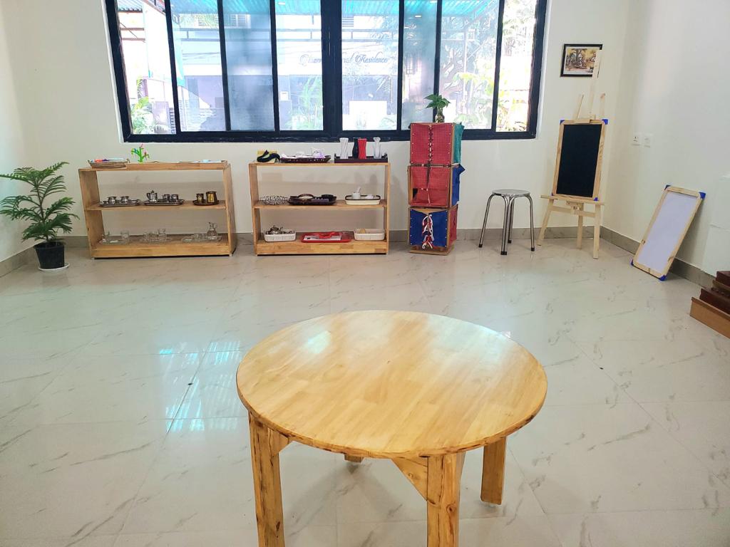 Montessori materials and learning tools